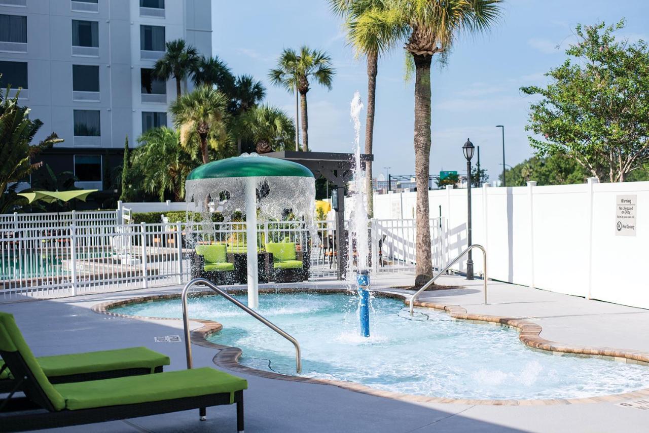 Holiday Inn & Suites Across From Universal Orlando, An Ihg Hotel Extérieur photo